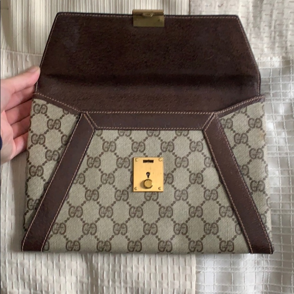 Authentic vintage Gucci clutch! - Picture 4 of 8